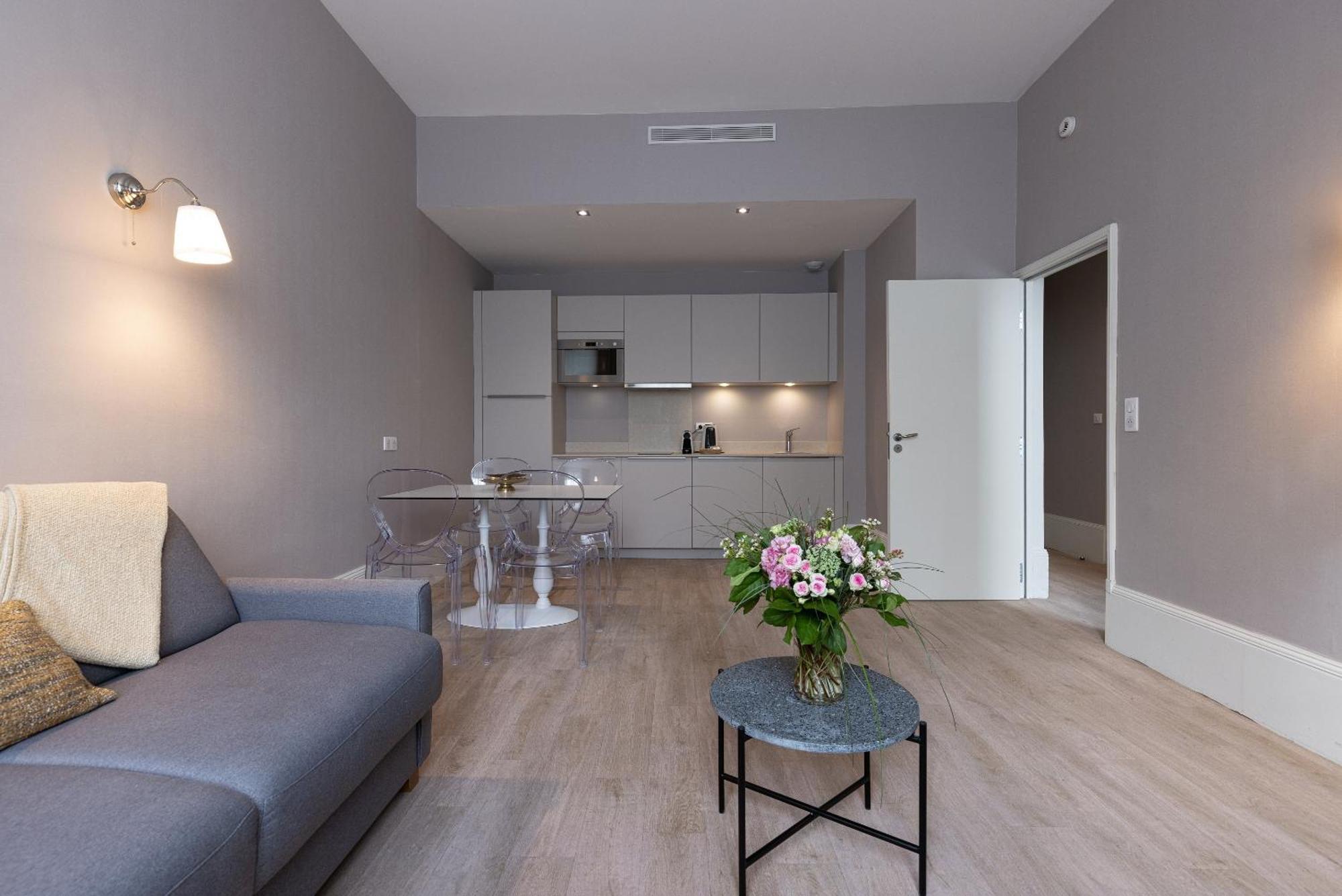 La Maison Blanche - De Charme Chic & Cosy A 350m Du Coeur De De - Acces Autonome Appartamento